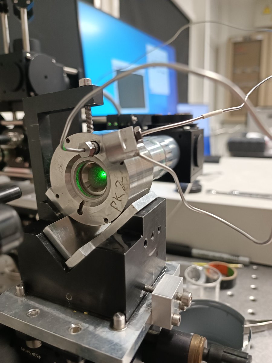 marzena_baron's tweet photo. So nice to be back in the labyrinths and laboratories of @esrfsynchrotron @MEx_ESRF @Geo_ESRF with my old-time favourite team from @IMPMC_Lab having a weekend full of activities #labwork #postdoclife #labgirl https://t.co/40Cu1rwZy7