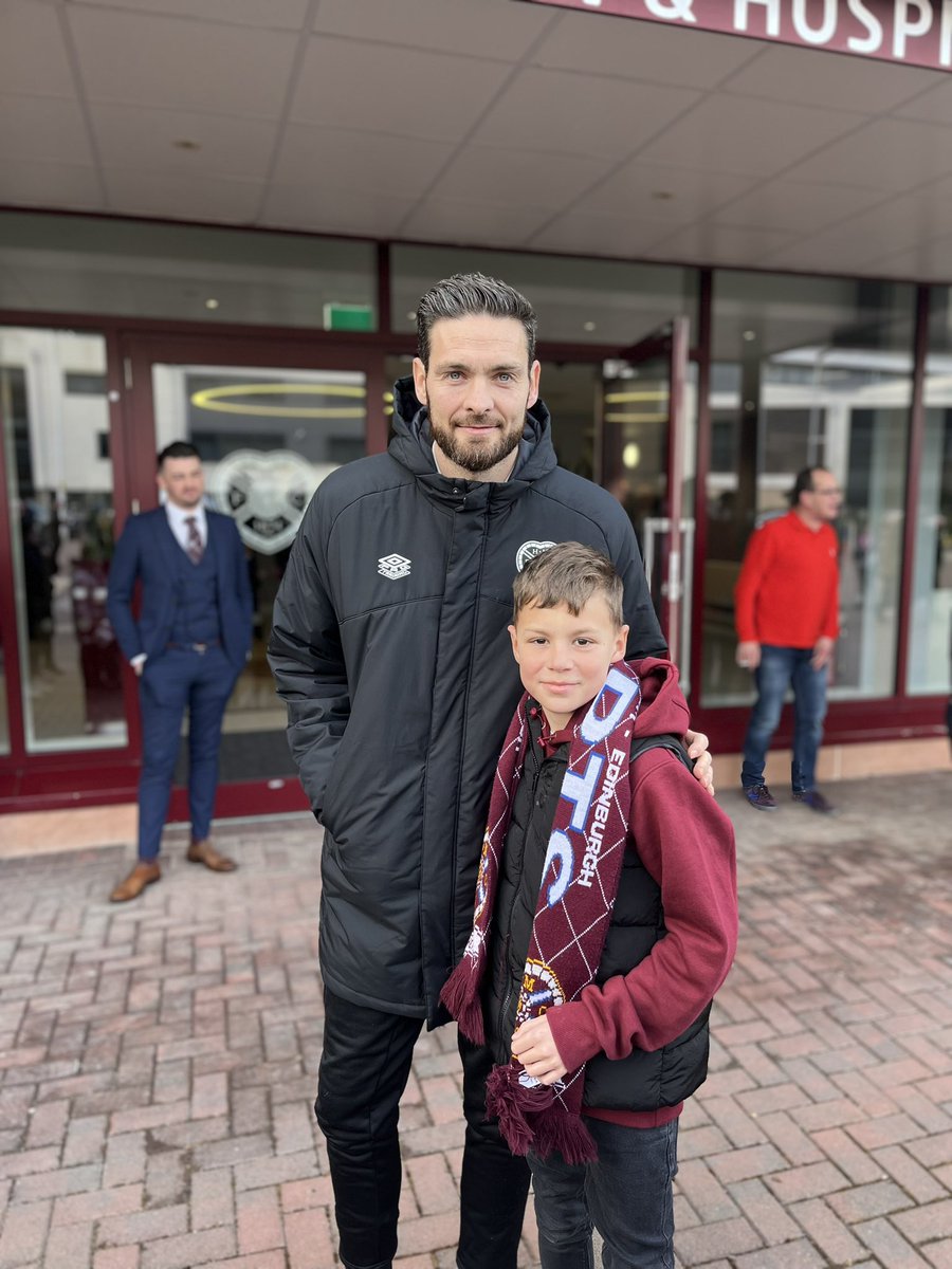 smashleymcg's tweet photo. Rudi with Scotland’s #1 #BigHeartsDay #jamtarts @JamTarts https://t.co/36ymagBtxr