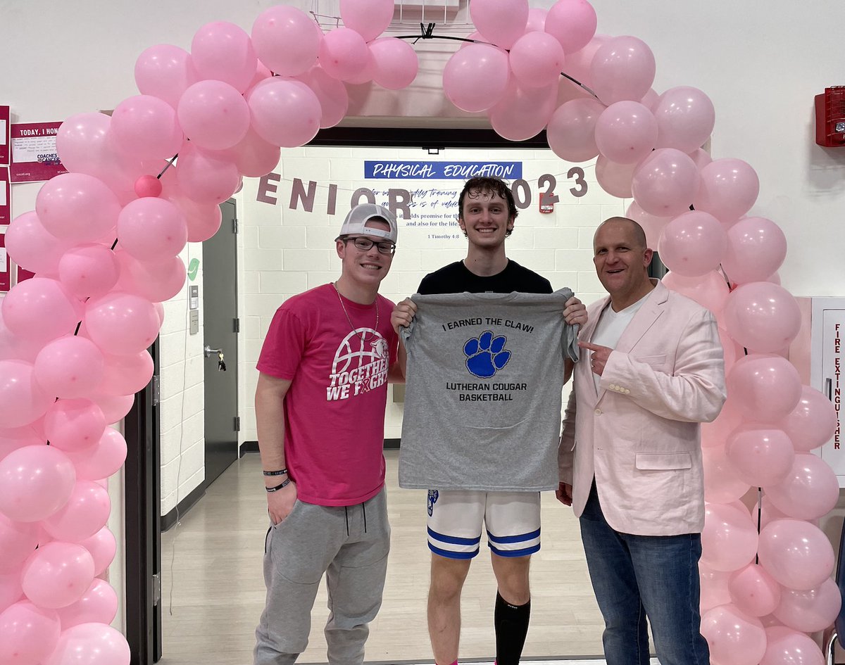 TheClawStream's tweet photo. A 4-pack of victories for @LHSCougarGBB &amp; @CougarHighHoops vs. DuBourg!

Who gets these coveted t-shirts?!?!?! Awarded to:

Ja'Riya Johnson
Grace Kuhlmann
Asher Hoehner
Jordan Speiser
Brady Connor

Thanks @MidasHospLLC &amp; @jtnorville for sponsoring THE CLAW Award! 

#CougarPride https://t.co/uGzEpT9cuI