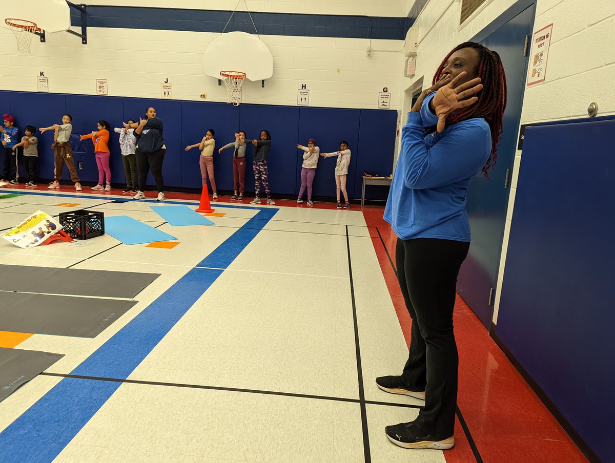 ret1974's tweet photo. #B4SchoolFitnessprogram @MasseyStreet_PS M,W,F mornings learning about muscles, fitness components, and the importance of regular movement for Building a Better Body & Brain @PeelSchools @PDSBDirector @msmasood25 @hpe4pdsb @Bunmiomiyale https://t.co/n07ZPyR4qj
