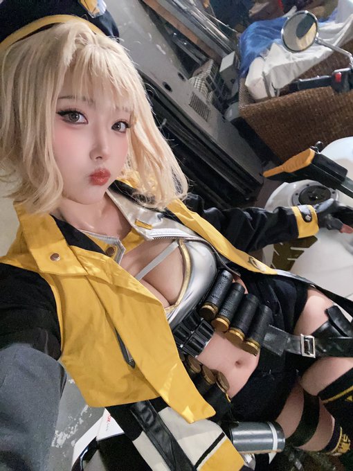 Twitterのコスプレ画像15