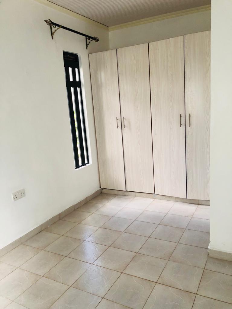 JamaProperties's tweet photo. TUALA / OLOOSIRKON
To LET: Off Rusinga Drive is a 2 bedroom house in a very secure gated area with serene compound.
Asking 24K/PM
#JamaProperties #Tuala #RentalsKenya https://t.co/EHrvR5xzig