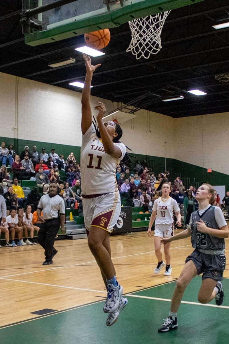 BrookBratt08's tweet photo. I have a Great Support Team! @TwittyTown3 @TwittyCoach @dakota_twitty @dylan_twitty @CoachShauntay @HoopDreamsAAU @CoachZellCCC @CghrMedia @LBI_Carolina @Coach_B828 @CoachYMelvin 💪🏾🏀⛹️🏾♀️Thanks Everyone! #Blessed #Bloodline #Next1Up #IAmNotRegular #LitLikeTwitt https://t.co/Si3LK6wWob
