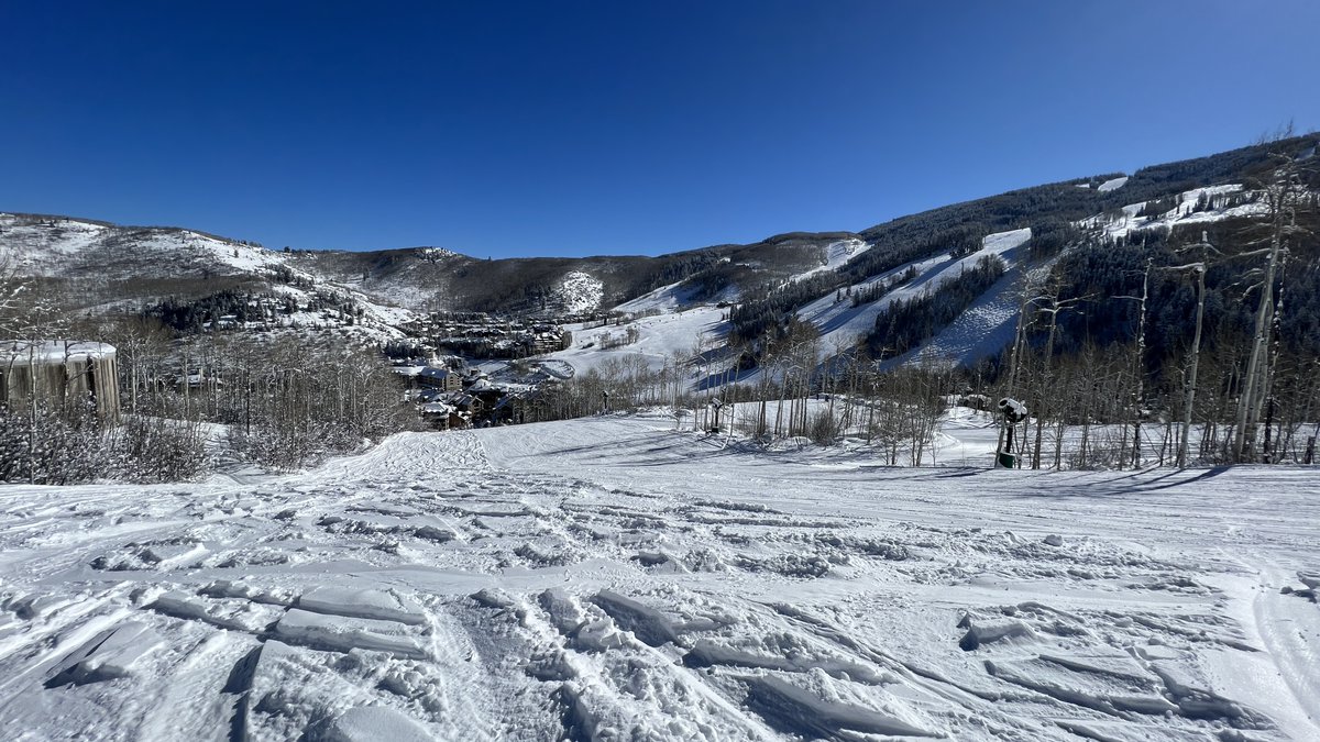 CharterSports's tweet photo. Here's some of what you've been missing over at Beaver Creek, wow, the powder has been fantastic.  Stop in and say hi!  We'll be seeing you at the Beav!

#beavercreek #avoncolorado #snowday #snow #colorado #skishop #chartersports #love #bluesky #powdersnow https://t.co/heZEvgZLoO