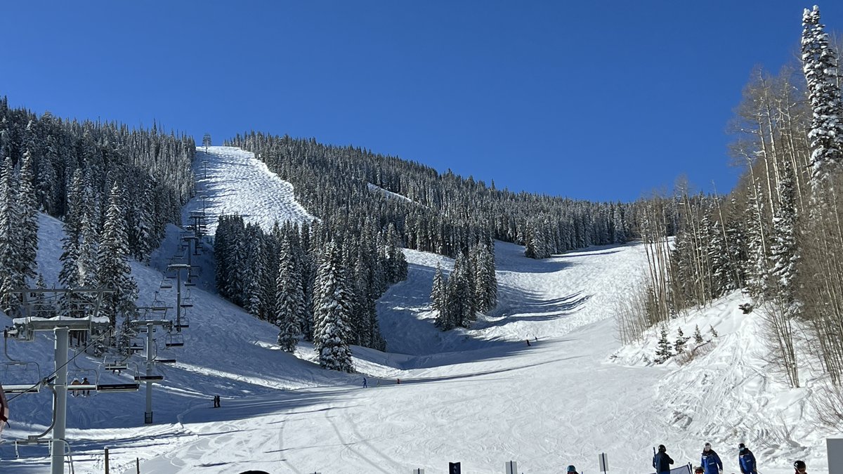CharterSports's tweet photo. Here's some of what you've been missing over at Beaver Creek, wow, the powder has been fantastic.  Stop in and say hi!  We'll be seeing you at the Beav!

#beavercreek #avoncolorado #snowday #snow #colorado #skishop #chartersports #love #bluesky #powdersnow https://t.co/heZEvgZLoO
