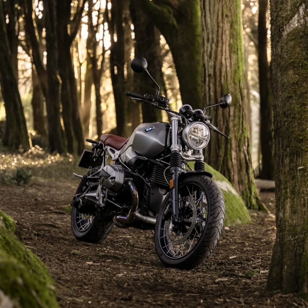 Exploring unknown paths with the #RnineTScrambler

#SoulFuel #BMWMotorrad

📸: nfpc_ (IG)