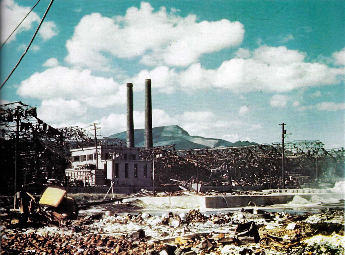OccultaeV's tweet image. Most of the Mitsubishi shipbuilding factory in Nagasaki was destroyed when an atomic bomb destroyed a large portion of the city

#TrinityTest #NuclearWeapons #Nukes #Radiation #Thermonuclear #Fission #Fusion