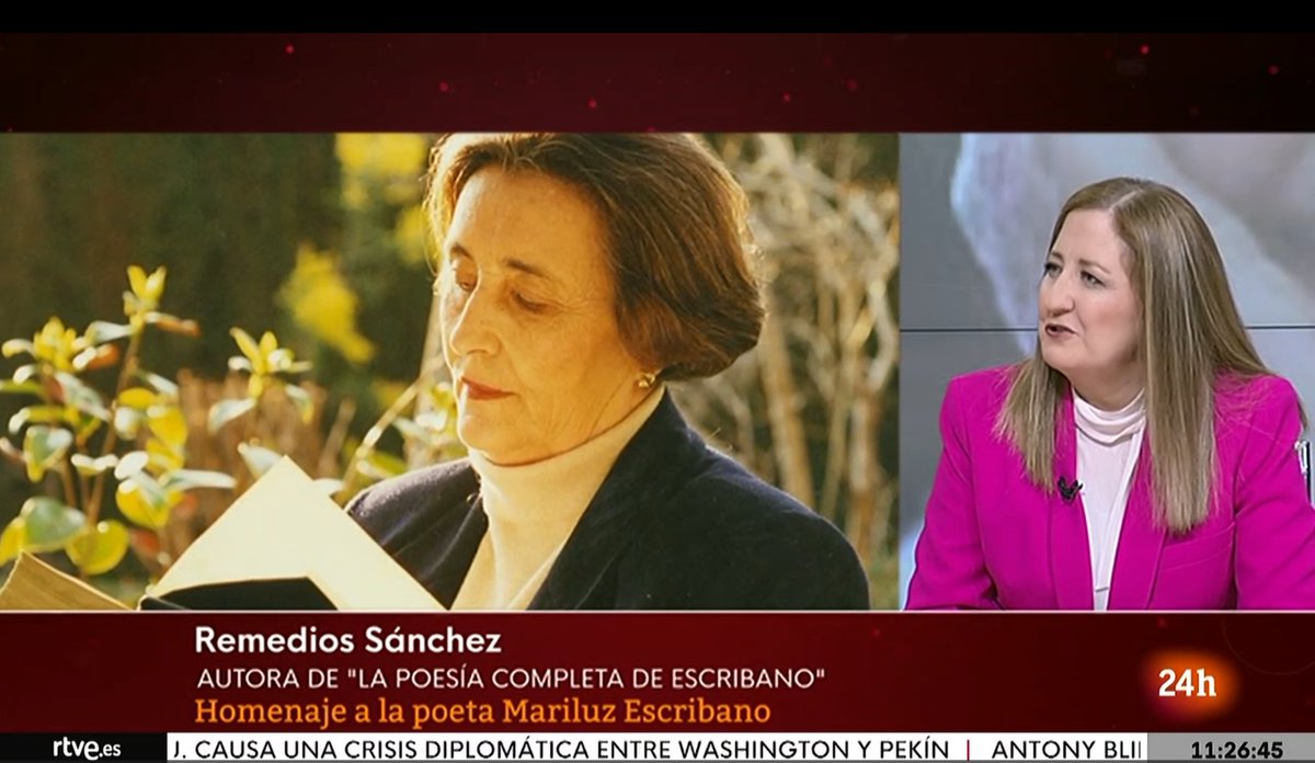 La Poesía Completa de #MariluzEscribano ha sido protagonista hoy en el Canal 24 horas de @rtvenoticias. Mi gratitud a @olgalambea, Beatriz Pérez Aranda y a todo su equipo por su generoso compromiso con la verdad de una escritora que es la voz limpia de la memoria de los vencidos