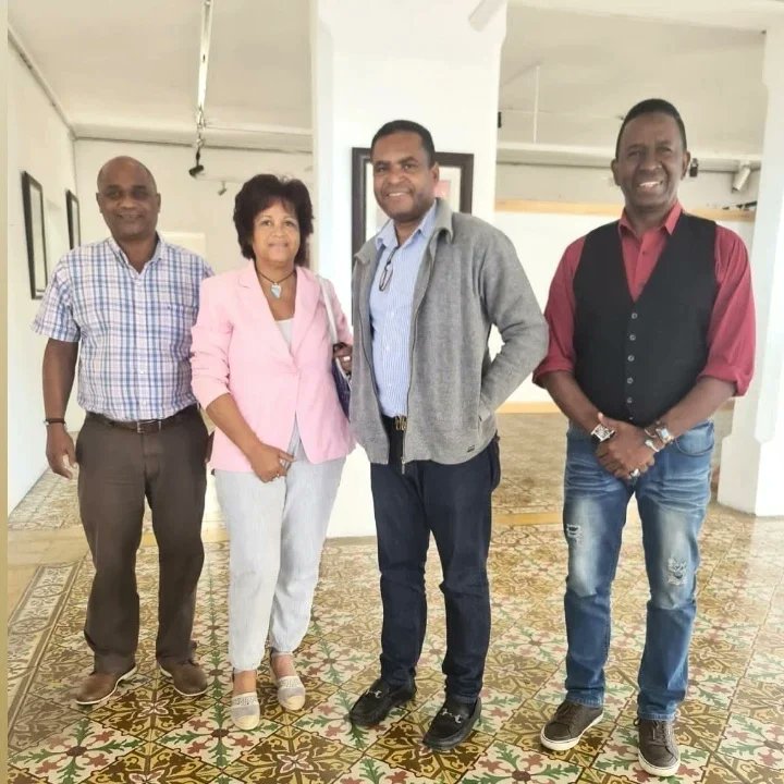 araujo_cristal's tweet photo. Coordinación presentación Exposición Colectiva Endémicas, del 17 al 31 de mayo 2023, en el Centro Cultural de Puerto Plata. Más de 50 artistas plásticos en escena.
#CocoDArt
#ProArtesaniaRD
#FEDARTERD
#Fodearte
#TallerArtesanalChacuey
@JosePaliza @ginette_bj @MilagrosGermanO https://t.co/vf9kJmbgLV