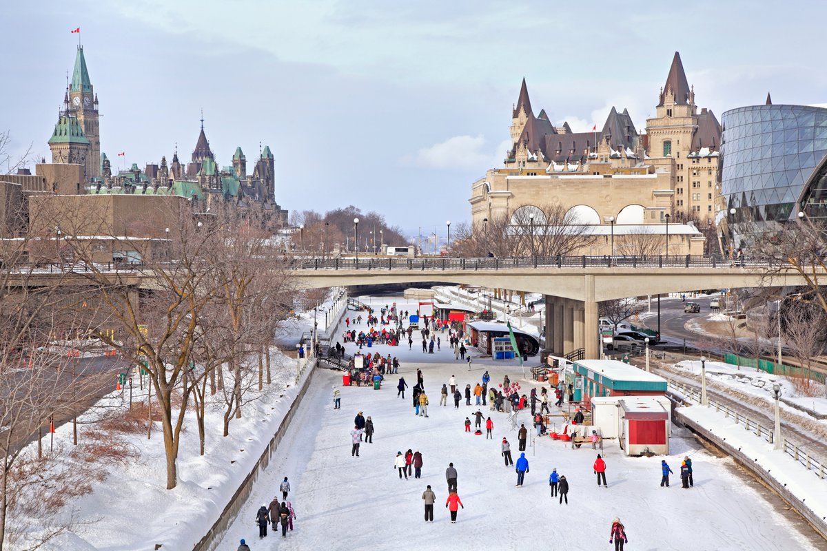 Every year, #Ottawa hosts #Winterlude during the month of February! Folks can enjoy activities such as skating on the famous Rideau Canal, winter sports, learning about Indigenous winter traditions, and more! What does your community do to celebrate winter? ⛸️☃️