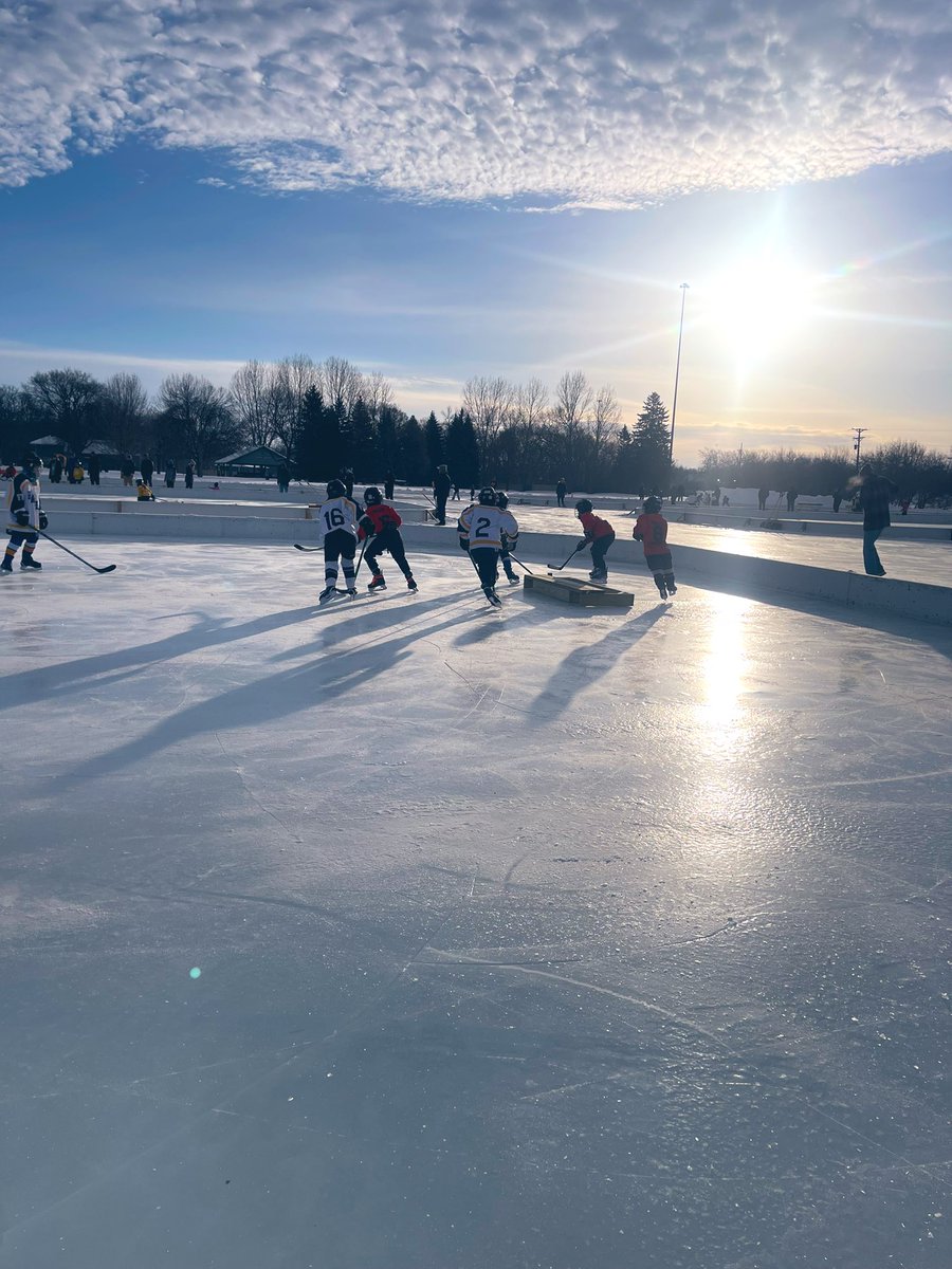 It my favorite day of the whole year. Happy Youth Pond Hockey Day! #FargoParks