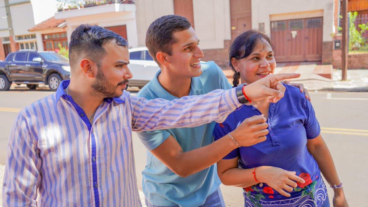 martaferre's tweet photo. #Experiencia y #Juventud la nueva paridad d nuestro proyecto político @FRdelaConcordia .
Hacemos este ejercicio con los jóvenes de @MinAgriFam q decidieron involucrarse c/mucho compromiso en Santo Pipó, en Cerro Corá, Capioví, en Posadas, en Garupá, en Jardín América y en Wanda. https://t.co/NiAQf2nxMQ