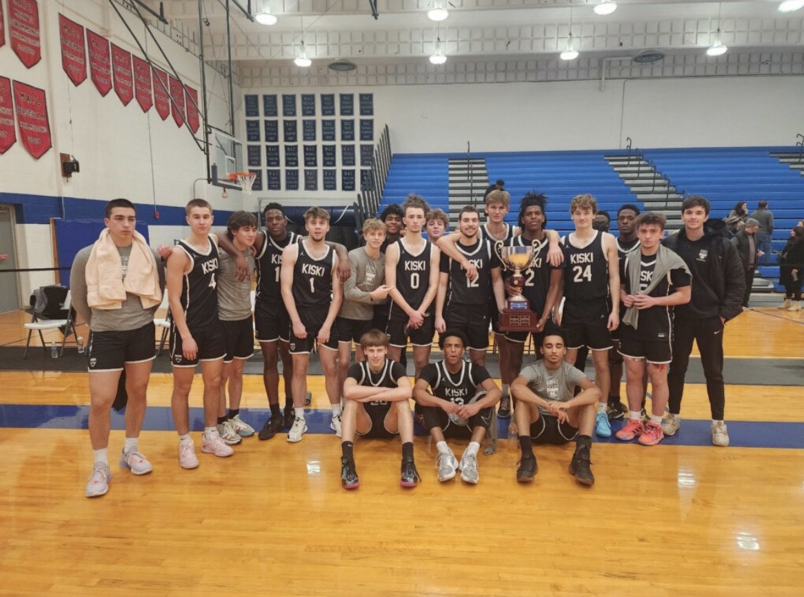 PKFlash1's tweet photo. Congratulations to Kiski Prep teammates Rob Cain and Ian Herring on winning “The Centennial Cup” vs Mercersburg Academy‼️@robertcain132 had 24pts on 5 threes and @IanHerring05 had 20pts‼️
#Winners #PKFlashFamily ⚡️💪🏀🙏 https://t.co/JwrVJqLC5r