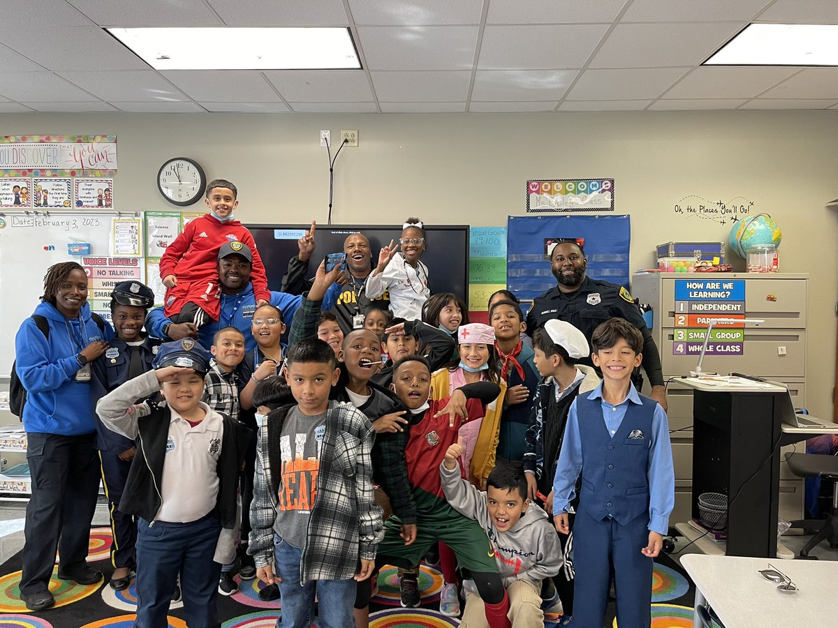 msbaileybaybee's tweet photo. These third grade Bobcats would like to send a huge shoutout and thank you to our counselor Ms. Roberson and all the presenters who spoke to the kids today. Thank you for an awesome Career Day! Memories that will last a lifetime ! 
@Ian_Olmstead @deandra_waters https://t.co/RXDmHiyncu