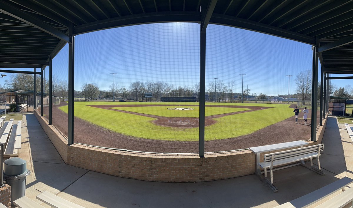 She’s pretty! Perfect day to compete!
#16moresleepstillopeningday