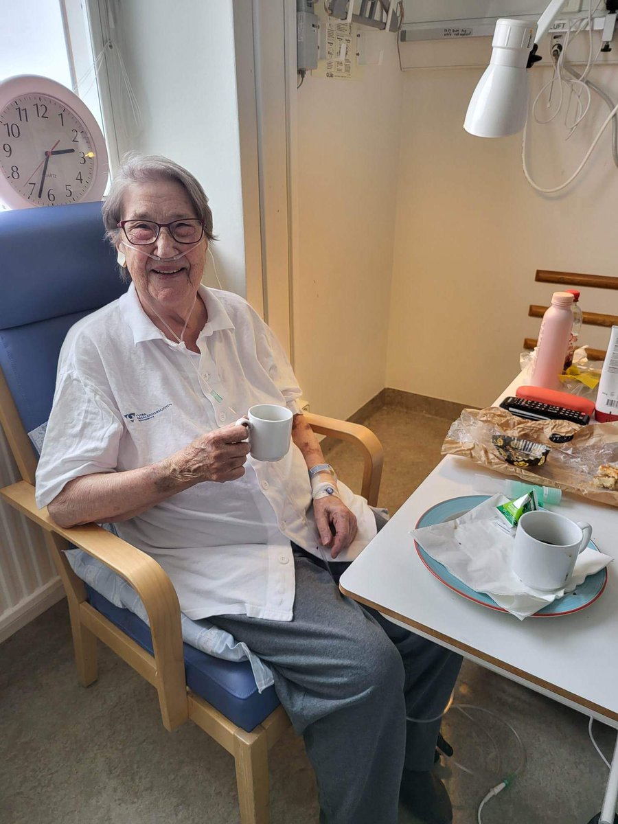 The happiness and gratitude you feel when you survive Covid at 98 years old. 🙏❤️ Today they told my grandma she is Covid free. 🥳🥰