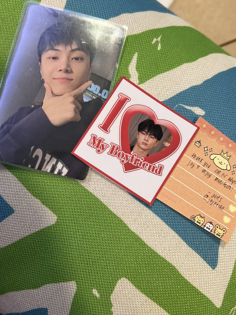 JayJayCartz's tweet photo. #Hera_Mails
Hiii @jaykecart, tysm for letting me adopt Jay 🫶🏽 I had to find kahit dupe na official pc para di ako mainggit sa engene pc HAHAHHA #jayrigato https://t.co/z9css7At3j