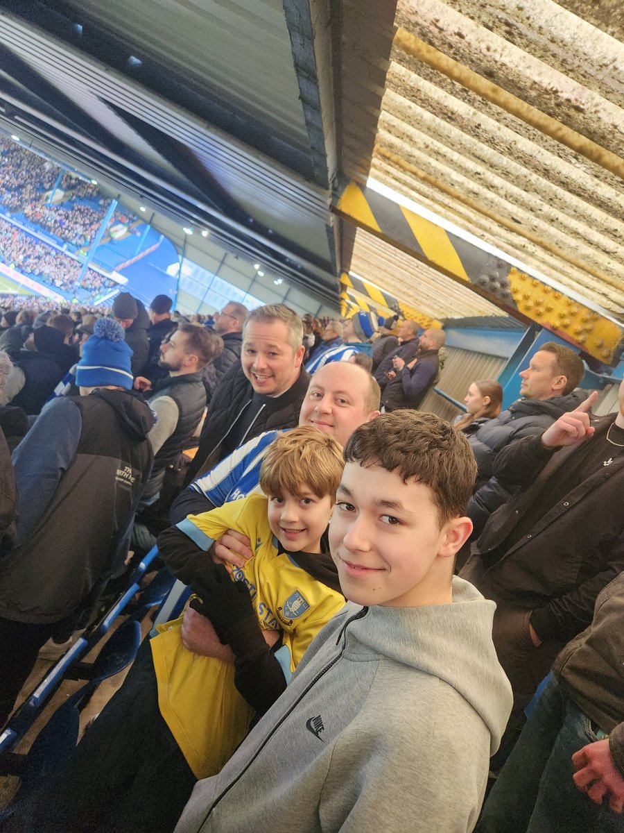 #swfc #shwply family from Plymouth in away end!