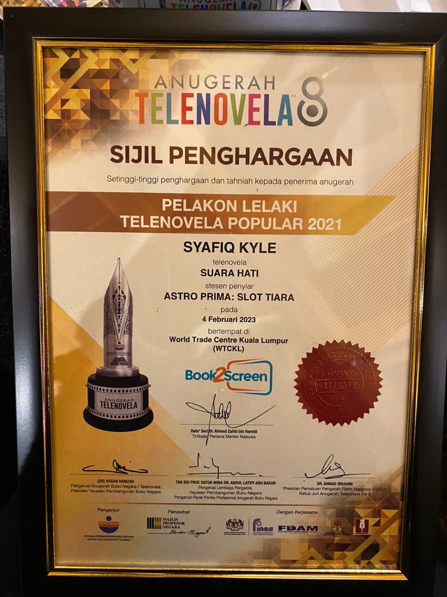 Alhamdulillah Dan Tahniah <a href="/iSyafiqKyle/">Syafiq Kyle</a> Atas Kemenangan Di Anugerah Telenovela..Terima Kasih Untuk Yang Telah Mengundi 💚