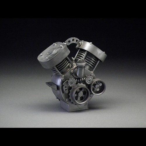 2022 Arete Best of Show winner Paveen Chunhaswasdikul returns to the Festival with his unique ceramic pieces.  Be sure to visit Paveen's page on our website for more examples of his work.  ow.ly/9Ick50MHW8i