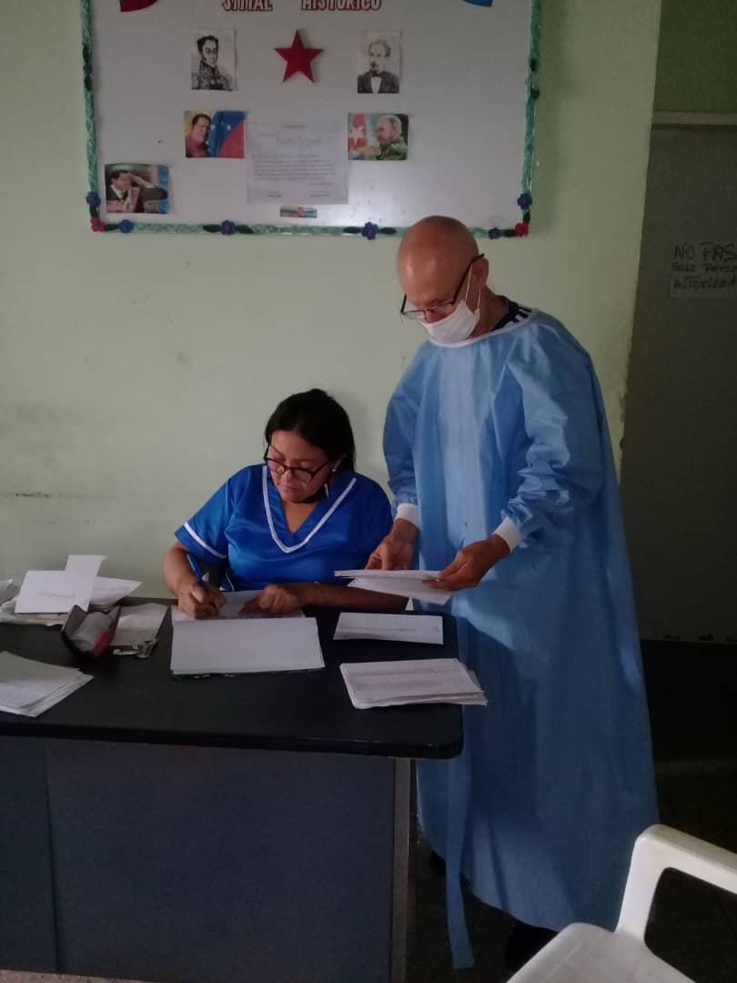 Si no hubiese sido por la intervención oportuna de nuestros médicos, más de 6 millones de personas habrían perdido sus vidas.   #CubaPorLaVida #JuntarYVencer  <a href="/MINSAPCuba/">Ministerio de Salud Pública de Cuba</a> <a href="/cubacooperaven/">Brigada Médica Cubana en Venezuela</a>  <a href="/AdanVillavicen5/">Adan Villavicencio Guzmán</a> <a href="/altunaga_perez/">Esthet Perez altunaga</a>