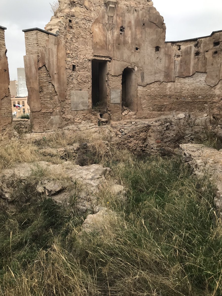 Barrendero. CT / J M Carrión tweet media