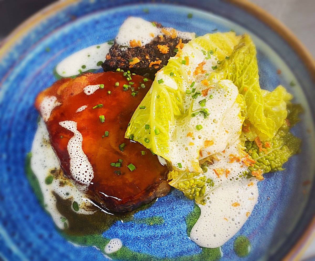 stathamskk's tweet photo. Pork neck, @Inchhouse Black pudding & Roast cabbage | One of the mains on the Market Menu serving from 5pm ✨ #stathams #kilkenny #marketmenu #dinner #evening #food #irishfood #pork #inchhouse https://t.co/50DvIKn6ZC