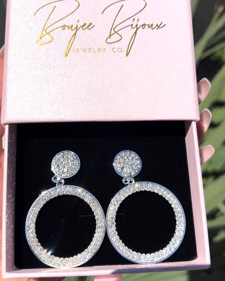 Raychelle_Obama's tweet photo. New Styles💝✨
Shop @BoujeeBijoux 
https://t.co/HsQmXbQ8RX https://t.co/ZGBdrfJzv7