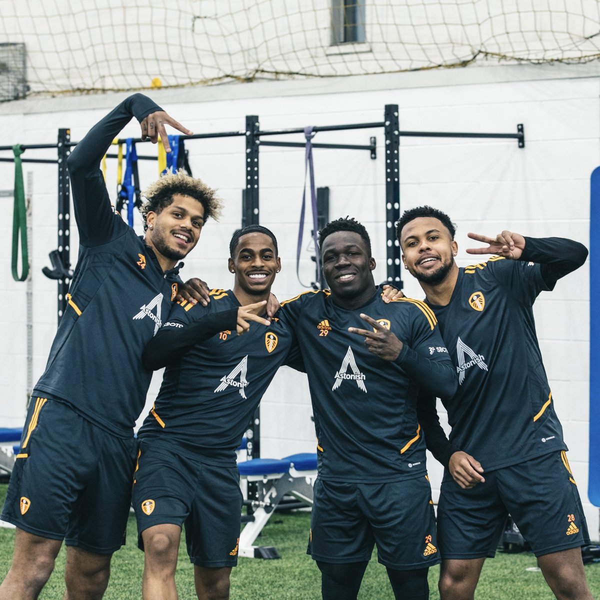 LUFC's tweet photo. ✌️🔥 https://t.co/YQbRBZjsay