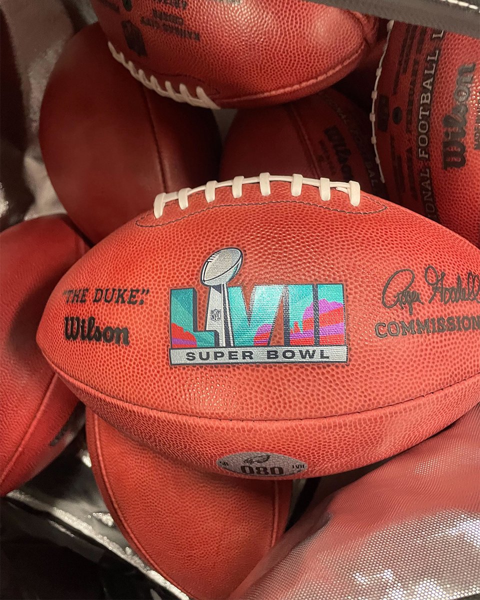 Eagles's tweet photo. Something looks a little different 🤔 

#SuperBowlLVII | #FlyEaglesFly https://t.co/74xARhPv2Y