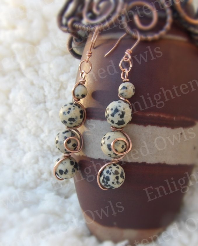 EnlightenedOwls's tweet image. 🖤🤍🖤Dalmatian Earrings🖤🤍🖤

👀WOW👀Watch that Copper Dangle..
These Beautiful Crystal Beads are giving out all types of Calming Vibes. Release anxiety &amp;amp; any negative vibes that are trying to project onto you!

🛍etsy.me/3iLjsm5 via @Etsy 

#enlightenedowls #crystals