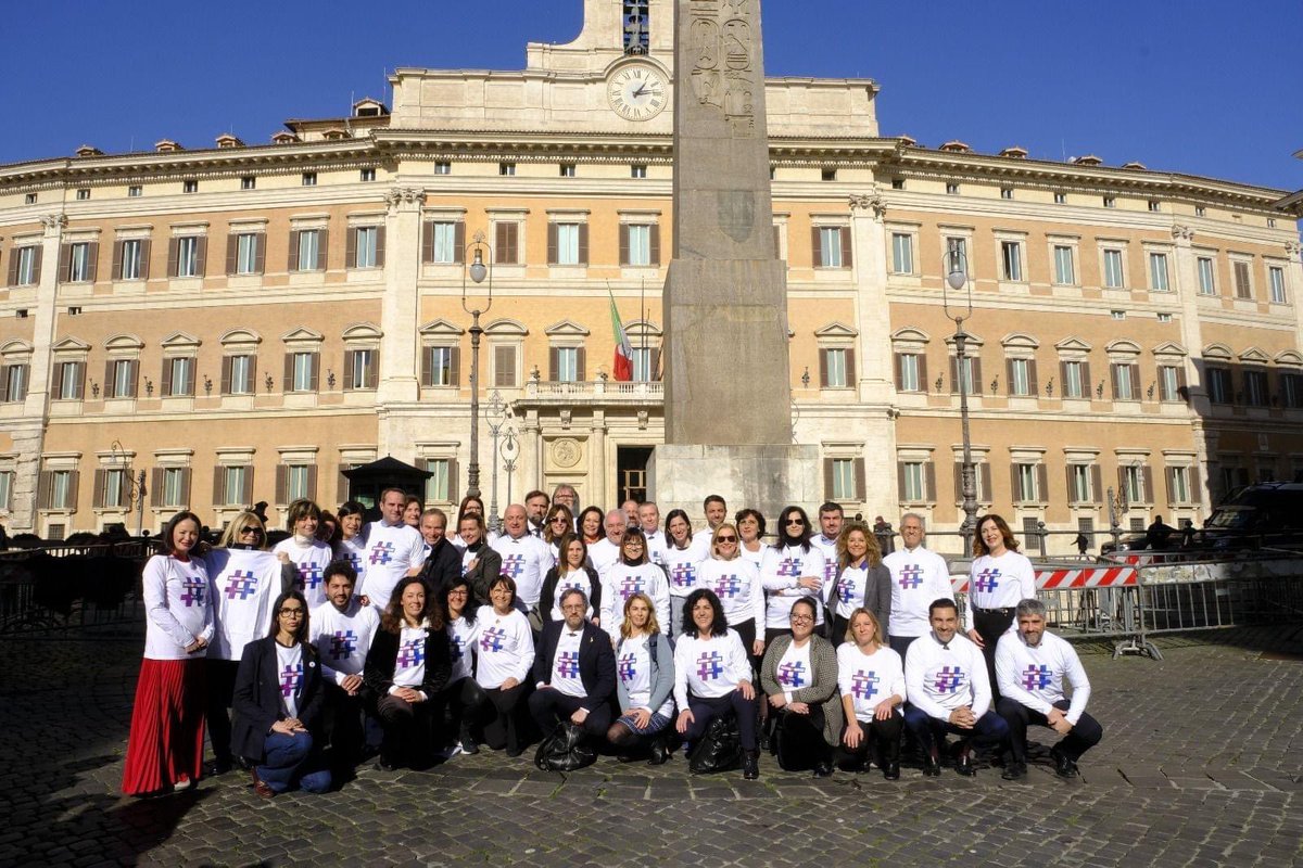 Oggi giornata mondiale contro il cancro: è necessario investire nella ricerca e potenziare la prevenzione, favorire le cure domiciliari, impedire che malati e famiglie siano obbligati a trasferirsi in per le cure.
#IlCancroNonHaColore #WorldCancerDay #WCD2023