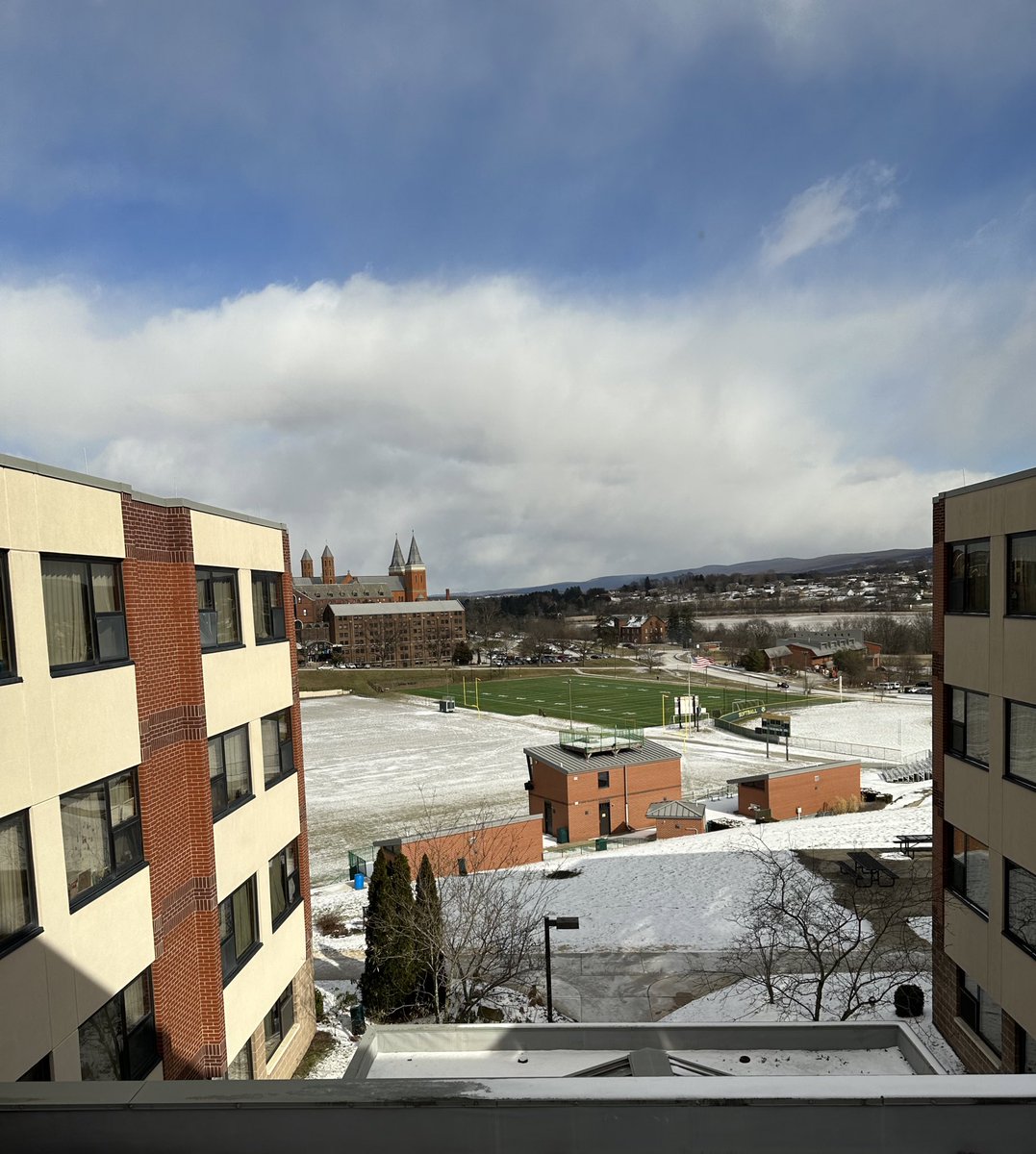 Jake Johnson tweet media