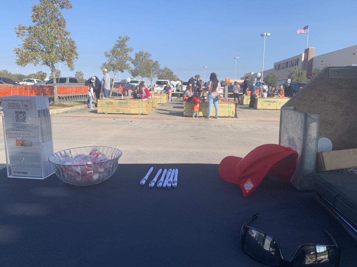 Kids Workshop at League City Home Depot!!! ⁦<a href="/HomerSaenz15/">Homer Saenz</a>⁩ ⁦<a href="/WhitefleetChris/">Chris Whitefleet</a>⁩ ⁦<a href="/MervinTHD/">Mervin Alphonse</a>⁩ ⁦<a href="/smitty04/">Angela Bajek</a>⁩ ⁦<a href="/SarkisNohra/">Sarkis Nohra</a>⁩