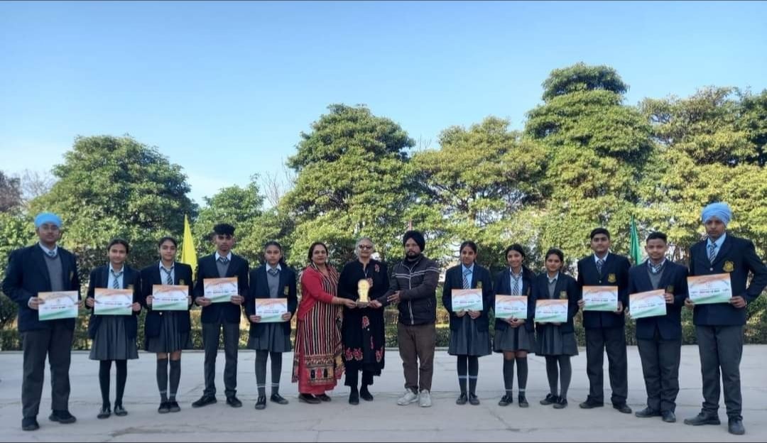 15 students from school band participated in Republic Day Celebration on 26th January 2023 at Govt.Sr.Sec.School under mentor Mr. Pargat Singh . Received Appreciation Certificate.<a href="/pkdhillon08/">ParamjeetKaurDhillon</a> <a href="/charuchhabra2/">Dr. Charu Chhabra</a> <a href="/meenaks09023755/">meenakshi sharma</a> <a href="/JyotiBh28005578/">Jyoti Bhardwaj</a> @NidhiTh4397139 <a href="/shardapullabha2/">sharda pullabhatla</a>