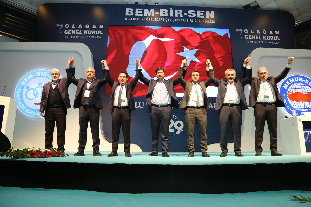 Bem_Bir_Sen's tweet photo. 7. Olağan Genel Kurulumuzda,

Genel Başkanımız Levent Uslu ve ekibi güven tazeledi.

Genel Kurulumuz birlik ve beraberlik atmosferinde sona erdi.

#BemBirSen2023
#KutluDavaSağlamİrade https://t.co/tRDjBNmFTt