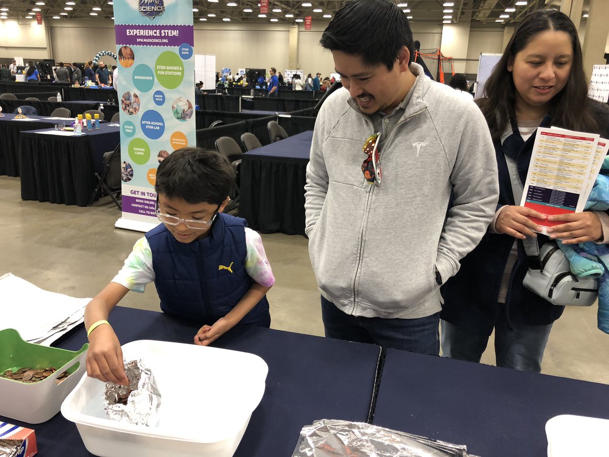 bbarron21's tweet photo. Parents getting in the action building boats at the Dallas ISD STEM Expo!!!  Son beat dad by the way!  His boat held more pennies! @DallasisdSTEM @DallasISDSupt @Johnson4Dallas @stej_sanchez @STEMscopes @STEMscopesJamie @mcleodl https://t.co/XPoR94ozZ2