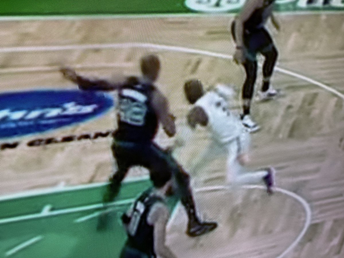 Dphansenrr's tweet image. That time when Dr. Evil guarded Mini-Me.