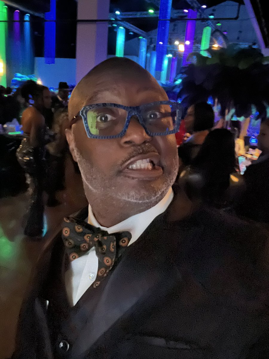 Dr. Maurice Sholas tweet media