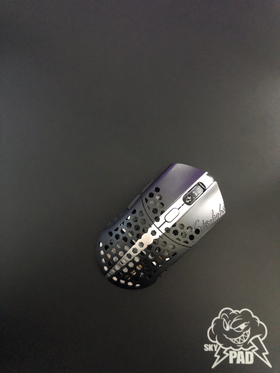 ss_xeoo's tweet photo. bro this combo is so hot ! @SkyPAD_FR @finalmouse https://t.co/uARIUiTh5E