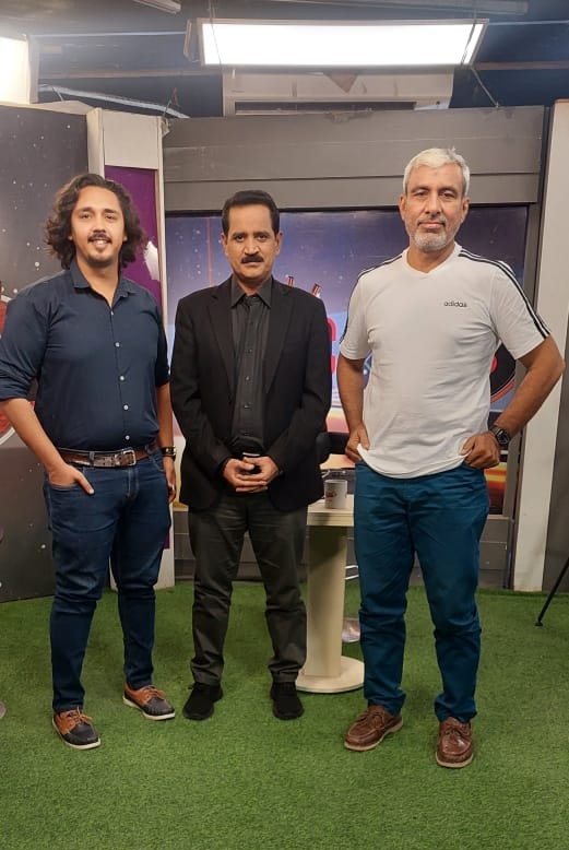 THadeedians's tweet photo. #SyedImaadUddin appeared on Metro News as Sports Analyst during FIFA23
#Batch2009 - #HadeedianMoments😍 https://t.co/y6fRJArUXO