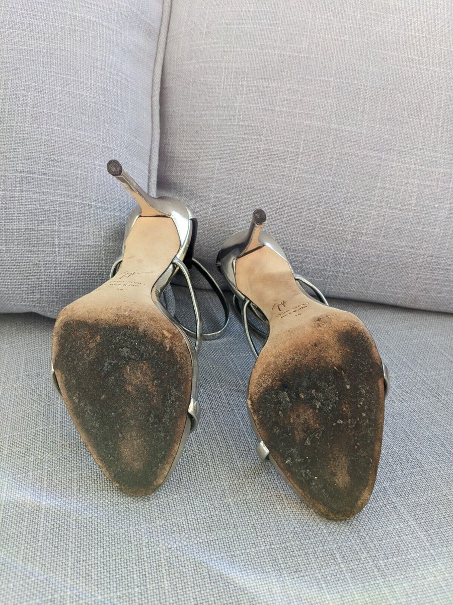 CarlLeigh8's tweet photo. Post date sandals from my Madame, need to shine them before she and her bf leave tomorrow morning. https://t.co/Q9OYicdZGU