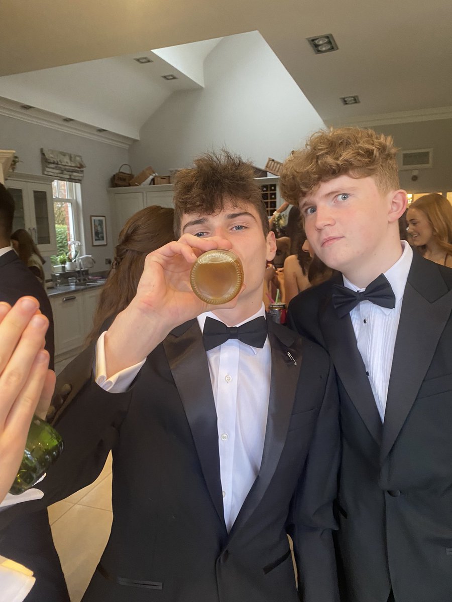 rorymaguire0's tweet photo. THE MOMENT YOUVE ALL BEEN WAITING FOR:
JOE MOORE SWALL https://t.co/v6Ma339uLC
