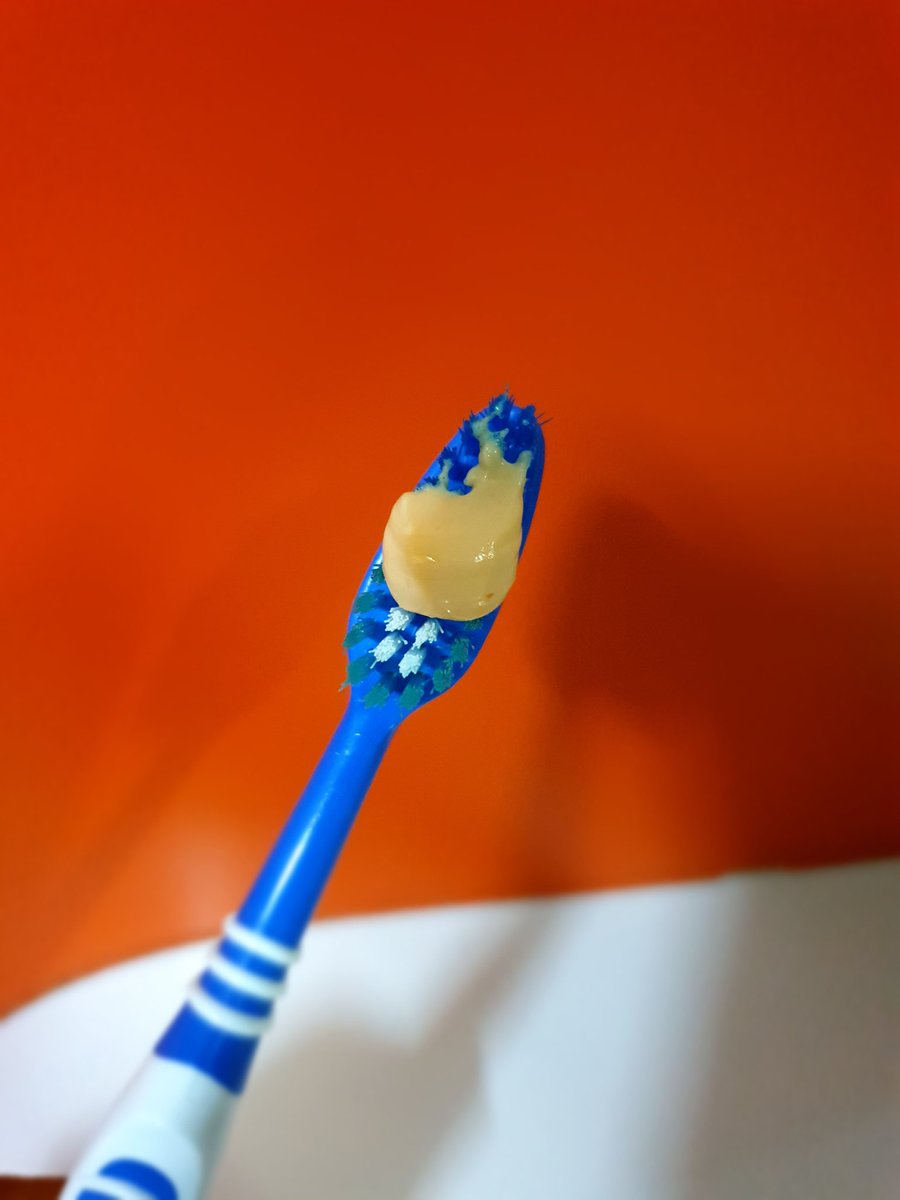 Gas3618's tweet image. ได้มาแล้ว ได้ไวมากสั่งไปตอนเช้าวันที่2 วันที่3ได้รับแล้วแถบสติกเกอร์มาให้ด้วยน่ารักสุดๆเลย ได้ลองใช้แล้วคือกลิ่นหอมสดชื่นมาก รู้สึกปากสะอาดมากๆเลย  ไอเลิฟมากๆ
#SimmonxNamneungMilin
#Simmon 
#NamneungMilinD