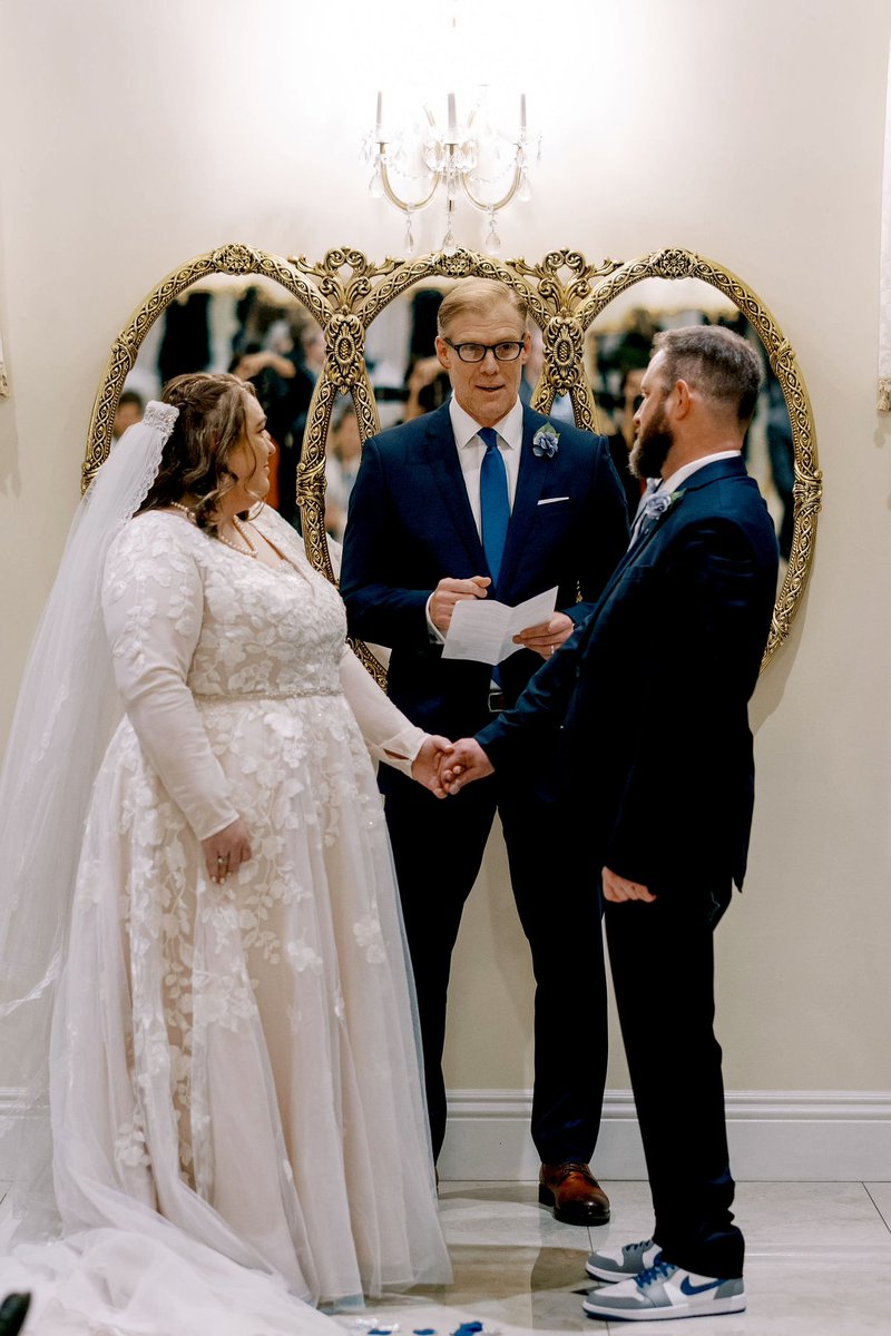 AlexiLalas's tweet photo. Yes, @Twitter can be ugly and depressing. But it can also be beautiful and amazing. Last summer Kristen tweeted asking if I’d consider officiating her wedding to Ryan. Last night in SLC I had the honor of marrying them. Thanks for letting me be part of your special day. https://t.co/HSbcGn3Vew
