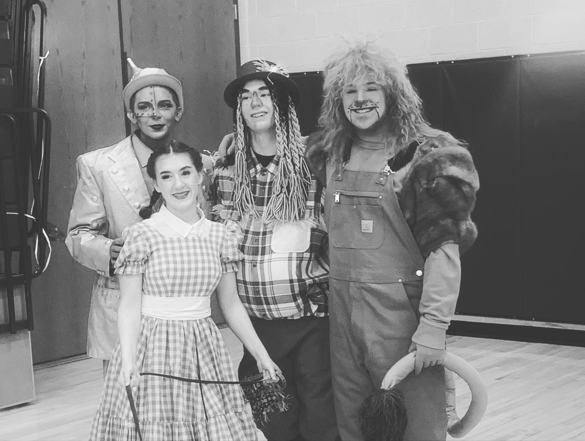 Wow!  what a morning!  We had our Breakfast with Dorthy and had a merry old time!  Now back to set construction.  Come see our show march 2, 3, 4, and the 5th etix.com/ticket/v/12172… #kdhsdramaclub #kdhsdramaclub