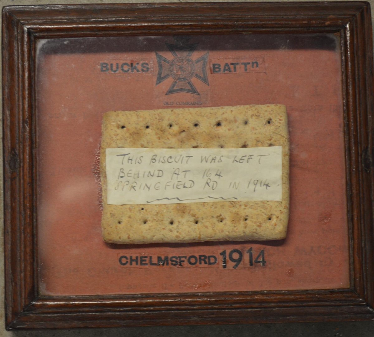 BMMT20's tweet photo. Object of the Month for Feb is this British Army hard-tack biscuit left in a house at Chelmsford, Essex in 1914 by a soldier of 1/1st Bucks Battalion. More at https://t.co/szbZaaccFx https://t.co/tK7jFrBJzi