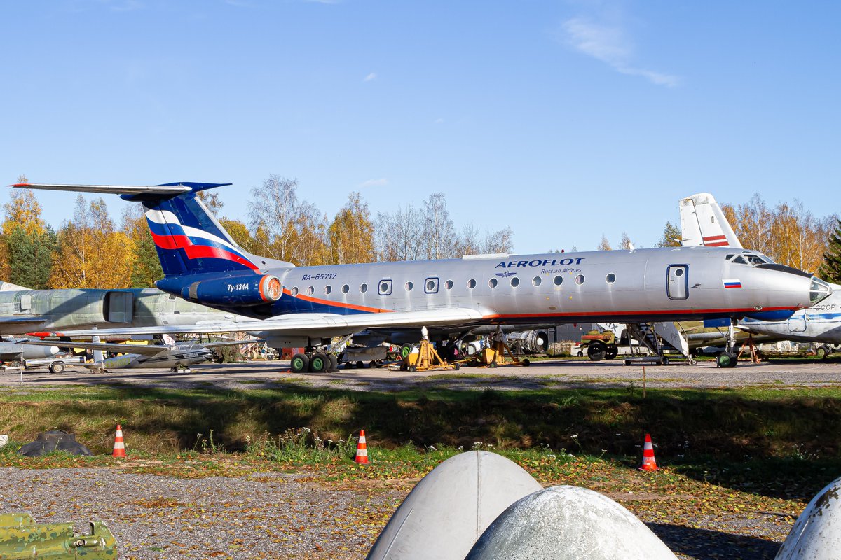 HelsinkiSpotter's tweet photo. Stunning Tu134 registered as RA-65717 at the Riga Aviation Museum
#planespotting #aviation #avgeek #tupolev #airplane #aviationlovers #tu134 #aviationphotography #plane #aircraft #tupolev134 #ту134 #tu134a #rigaaviationmuseum #aviationdaily #planespotter #spotting #aeroflot https://t.co/S1XnNs5twe