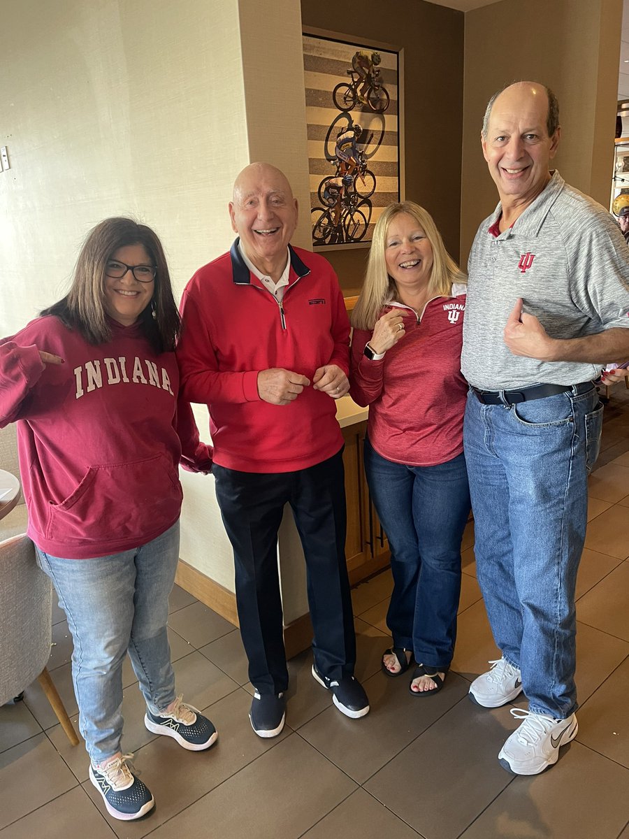 DickieV's tweet photo. This is y my buddy the late gr8 Al McGuire who called me Dixie would say “Dixie u r ALL LOBBY “ I love talking with fans.Hoosier fans just said to me we don’t want to hear if we beat @BoilerBall that it is a MAJOR upset . They said WE R 1 &amp; 1/2pt favs .4pm @espn @ESPNPR https://t.co/rdbshFikmA
