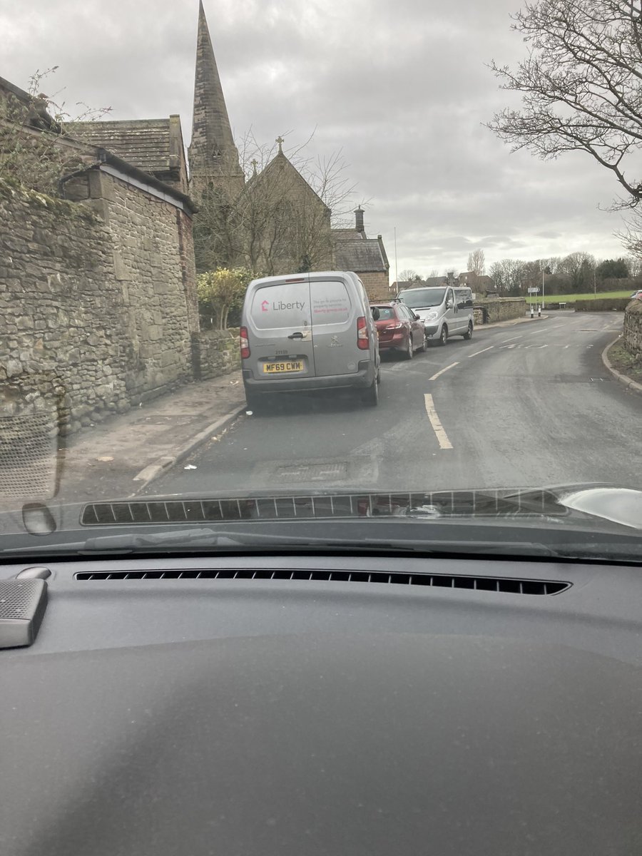 Why these idiots park on a corner near the school in “back lane” little Crosby, please move them before an accident happens @FormbyBubble @CrosbyHistory @HightownVillage